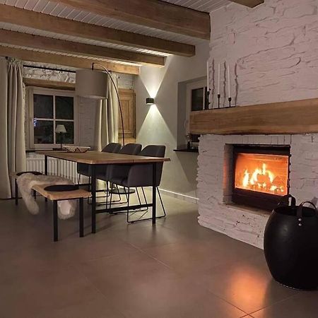 Charmante Maison De Vacances Vaux-sur-Sure ภายนอก รูปภาพ